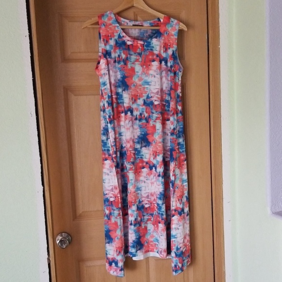 Nally & Millie Dresses & Skirts - Nally and Millie floral shift Nally & Millie Dresses & Skirts - Nally and Millie floral shift